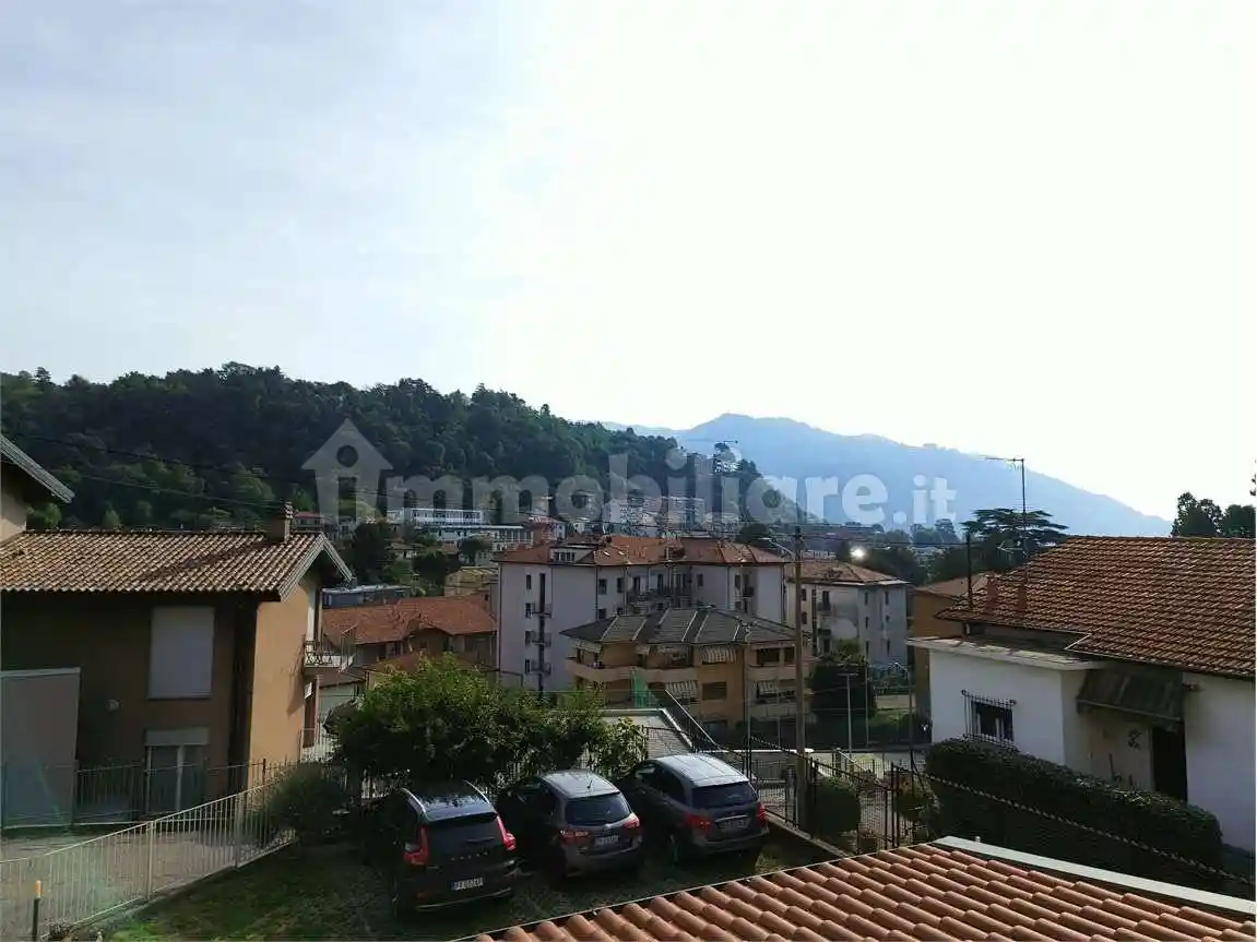 Appartamento in affitto a Como