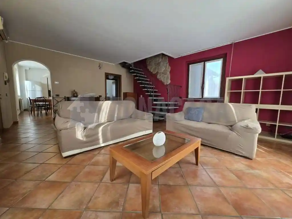 Appartamento in vendita a Sesto Calende