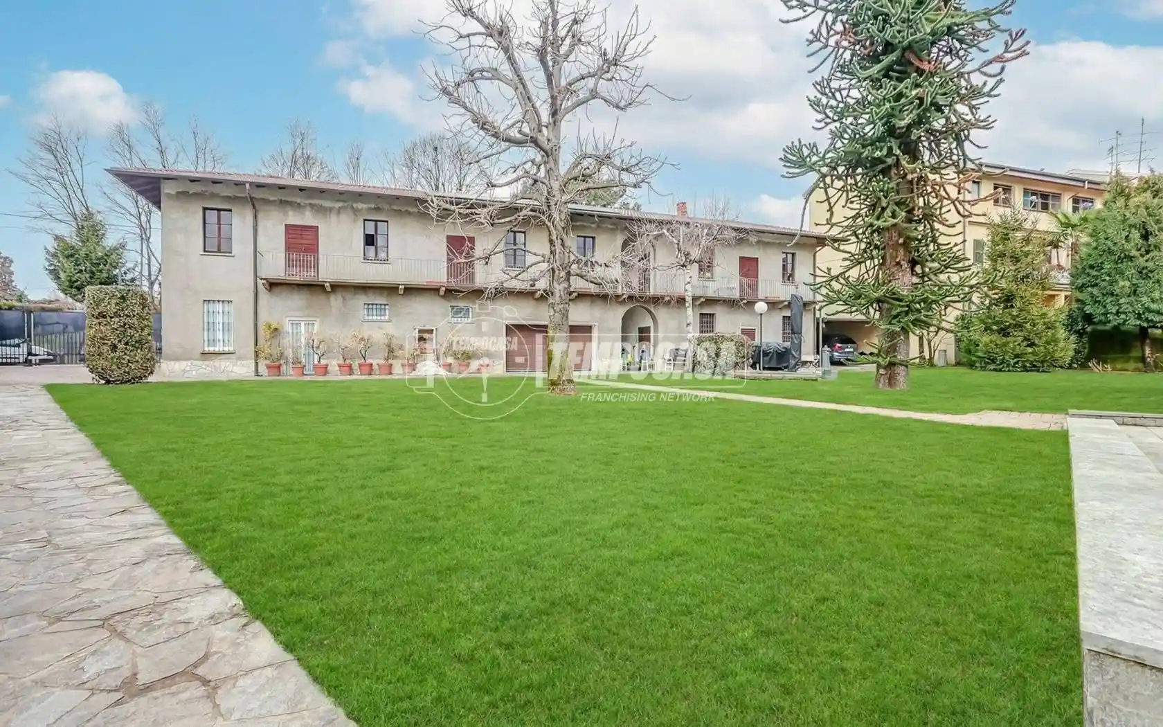 Casa indipendente in vendita a Casorate Sempione