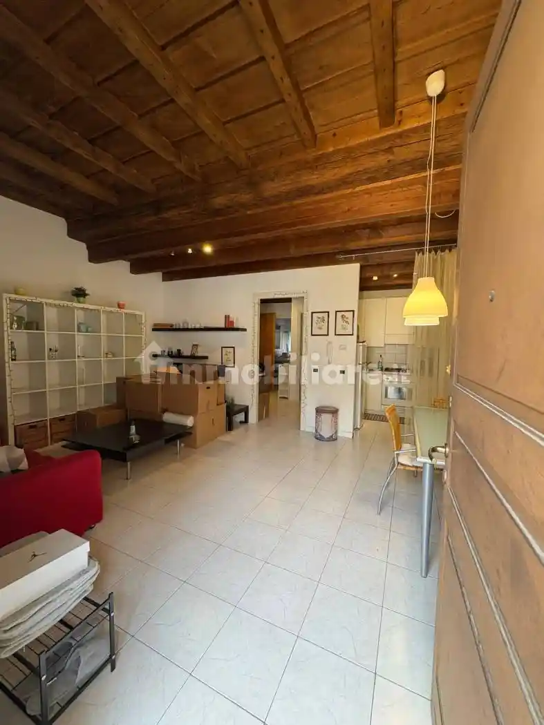 Appartamento in affitto a Pavia