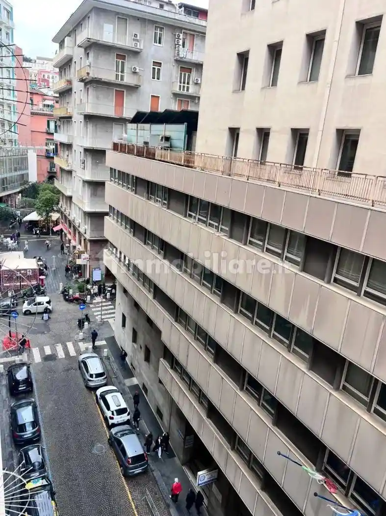 Appartamento in vendita a Napoli
