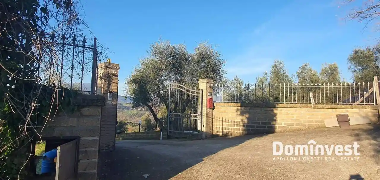 Villa in vendita a Selci