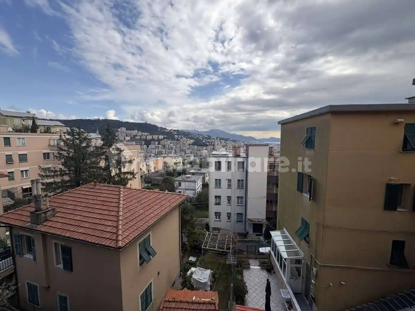 Appartamento in affitto a Genova