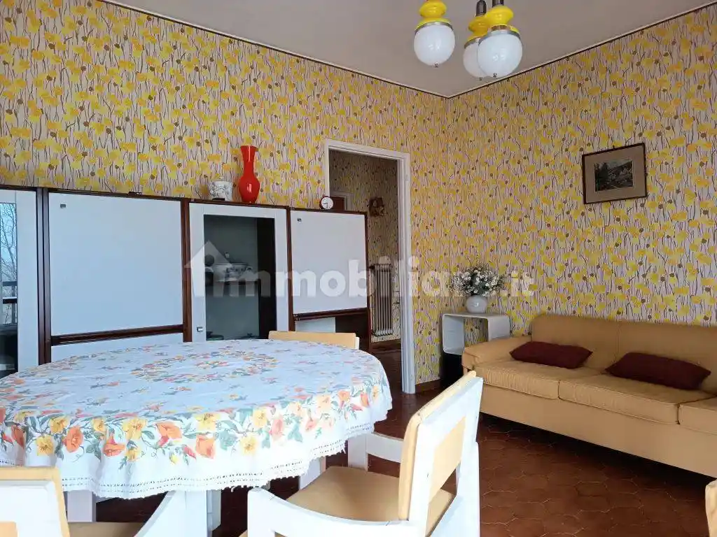 Appartamento in affitto a Cremeno