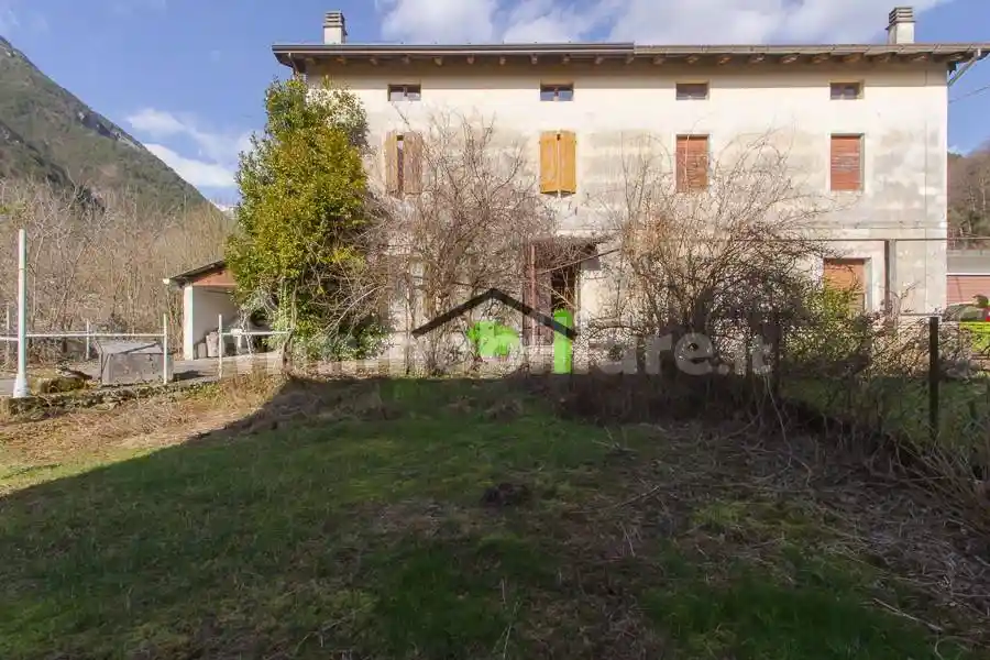 Villetta a schiera in vendita a Vito d'Asio