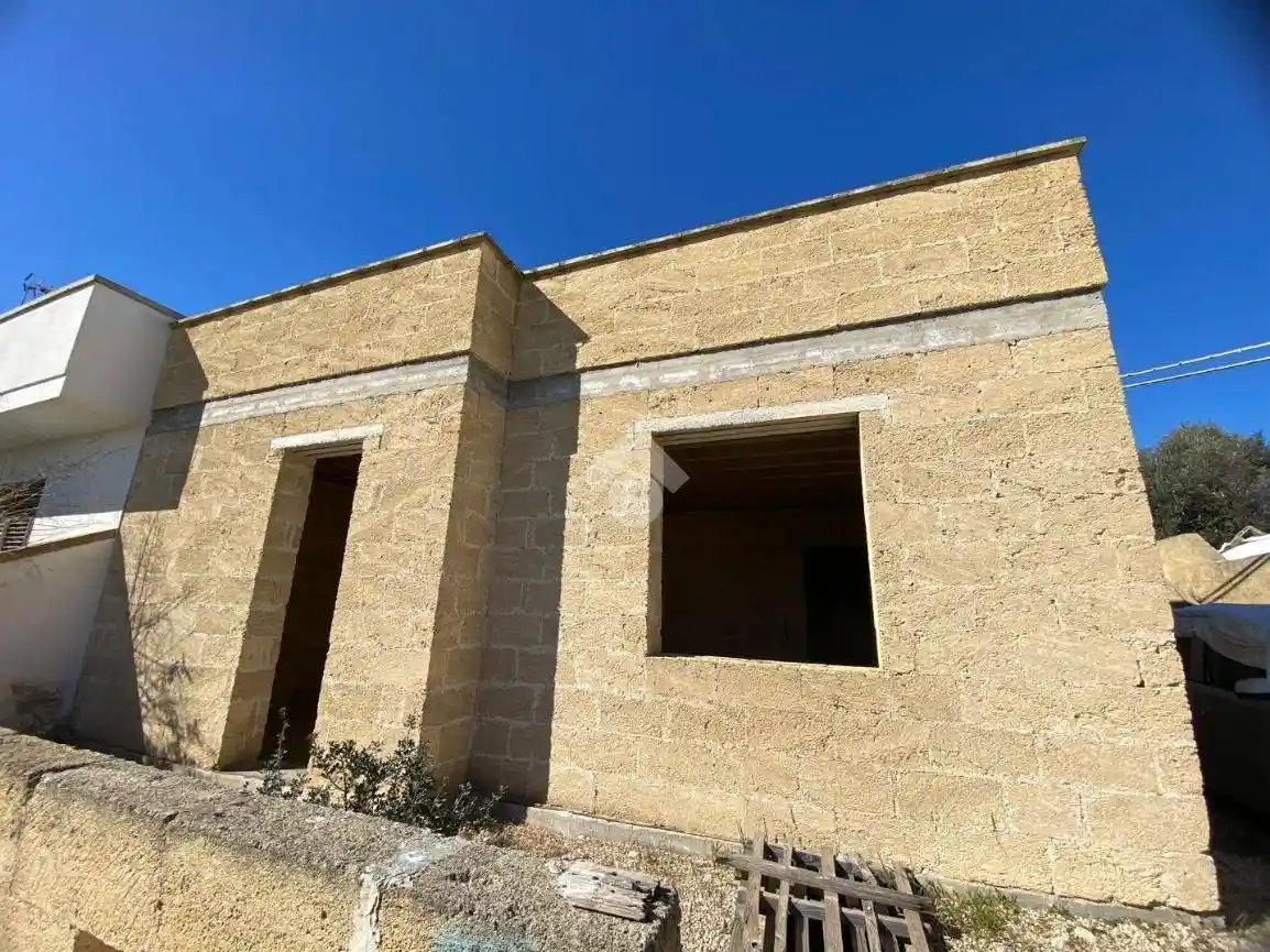 Casa indipendente in vendita a Alliste