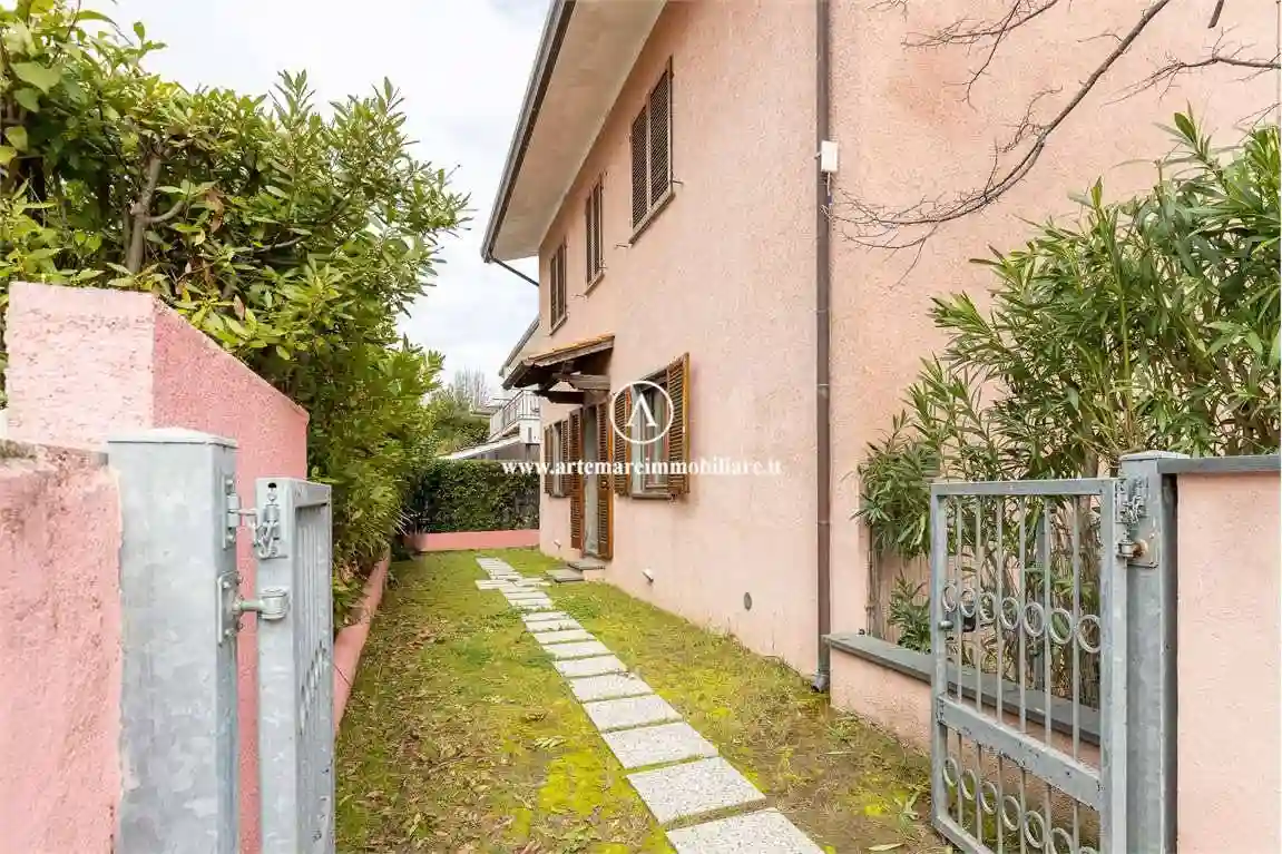 Villetta a schiera - foto 2