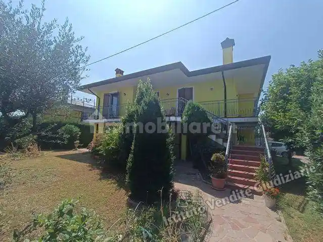 Villa in vendita a Taglio di Po