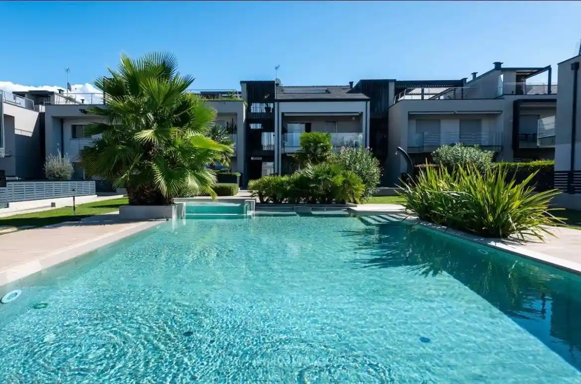 Appartamento in vendita a Peschiera del Garda