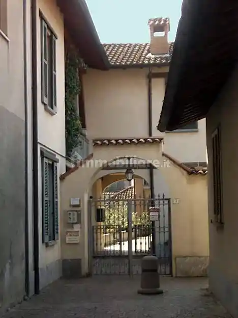 Appartamento in affitto a Vimercate