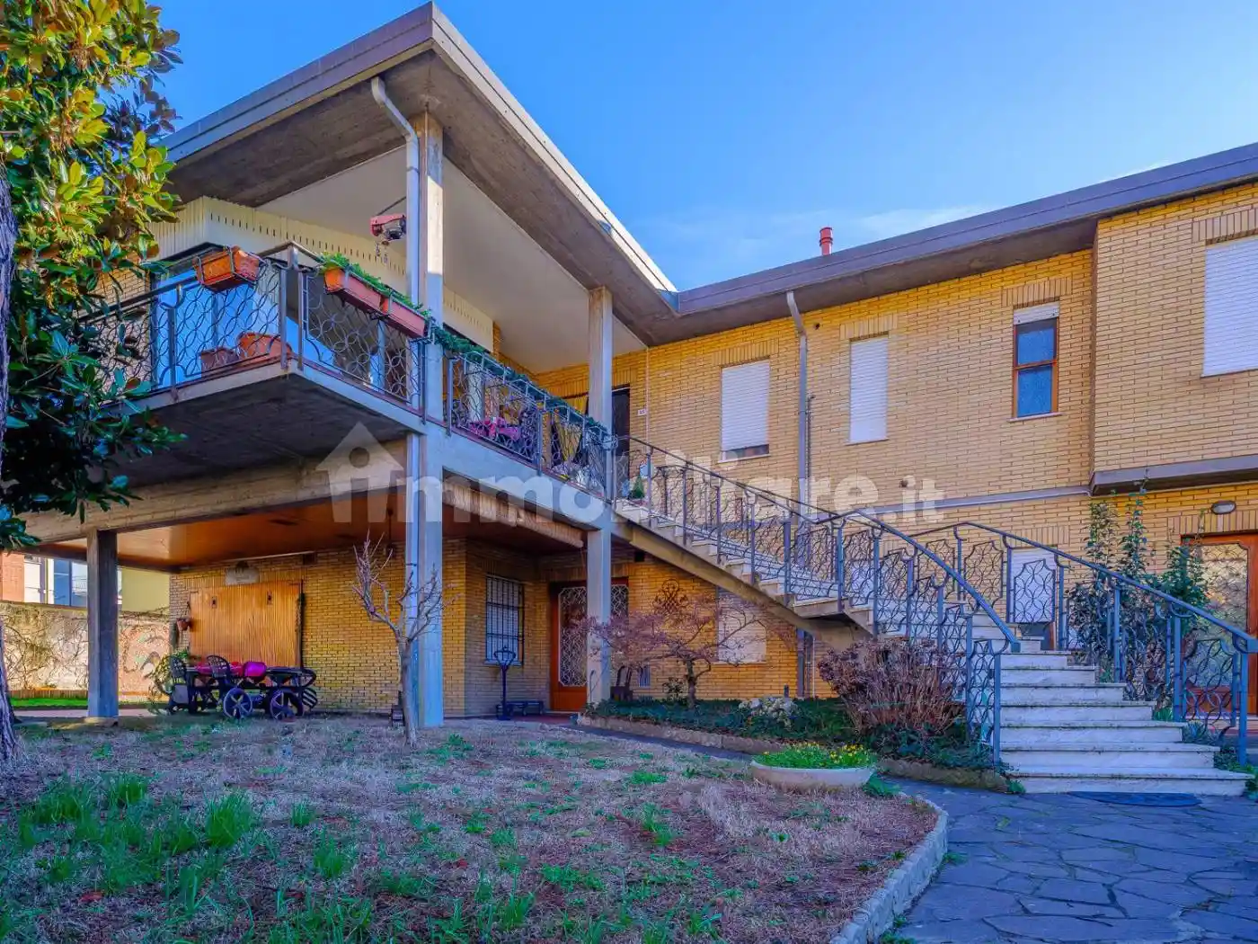 Casa indipendente in vendita a Cesena