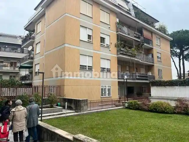 Appartamento in vendita a Roma
