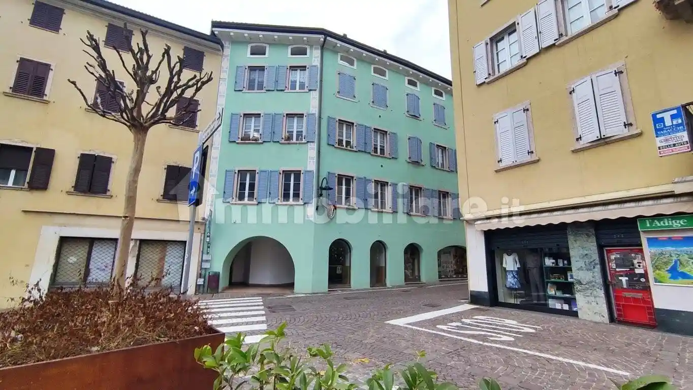 Appartamento in vendita a Vallelaghi