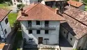 Palazzo - Stabile in vendita a Bedulita