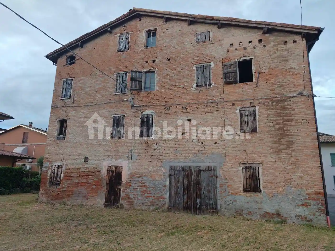 Rustico - Casale in vendita a Castelnuovo Rangone