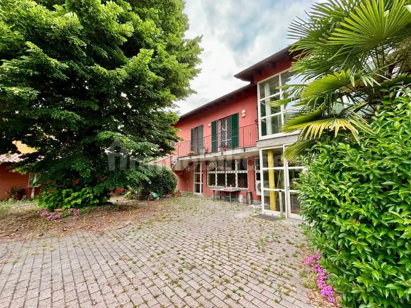 Palazzo - Edificio in vendita a Milano