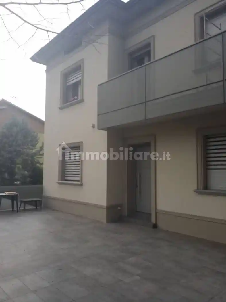 Villa in affitto a Montecchio Emilia