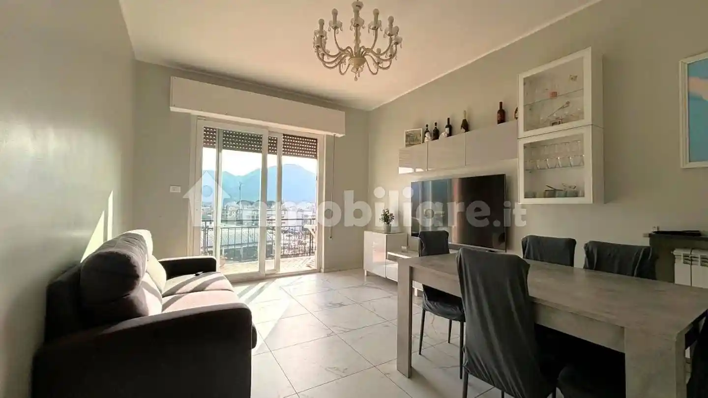 Appartamento in vendita a Lucca