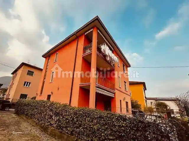 Appartamento in vendita a Nembro