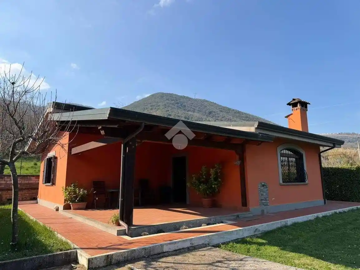 Villa in vendita a Montelanico