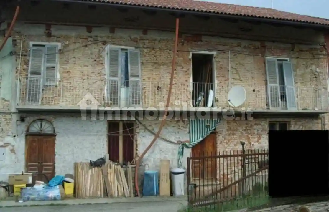 Casa indipendente in vendita a Viale