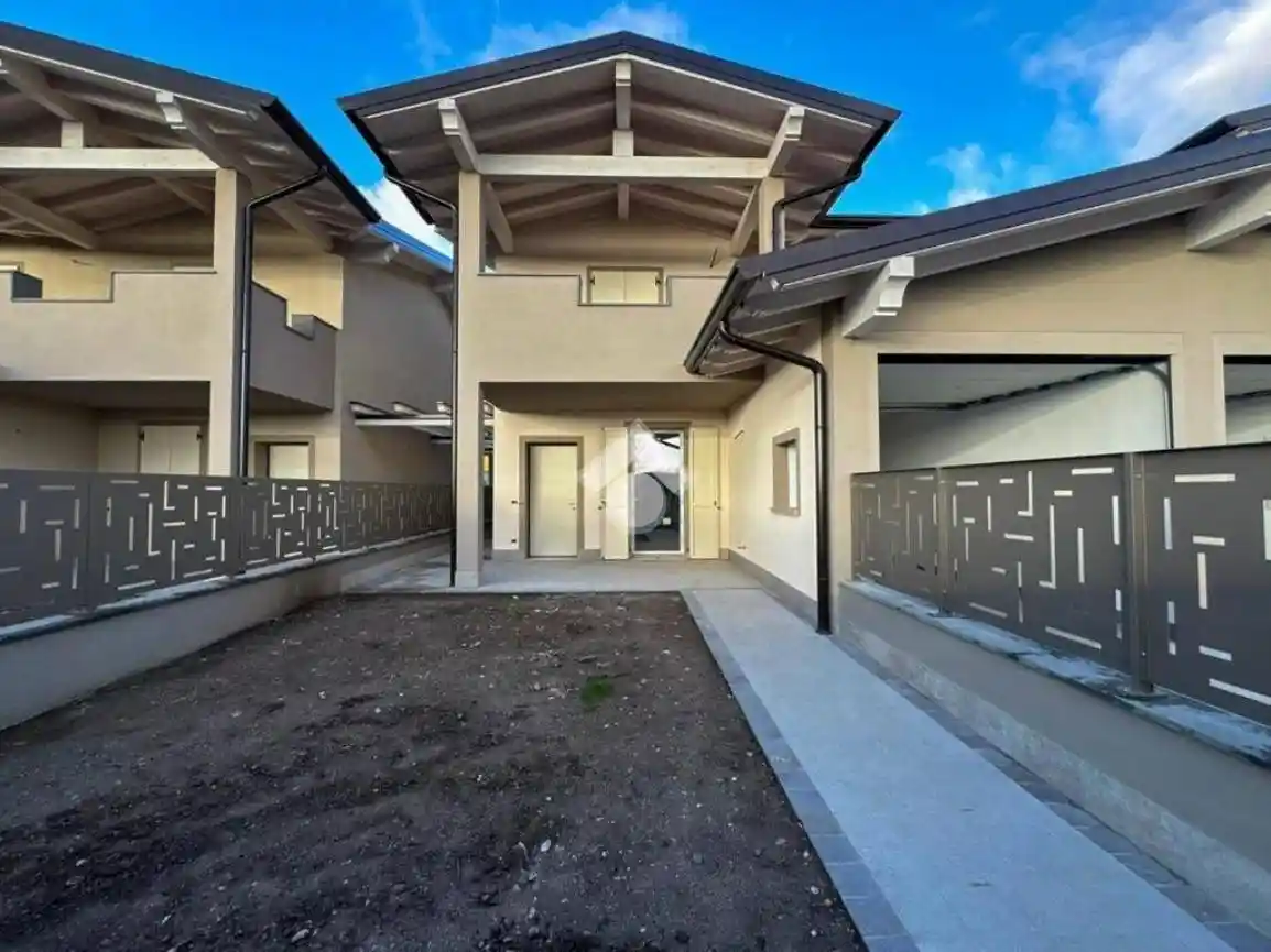 Villa in vendita a Bagnolo Mella