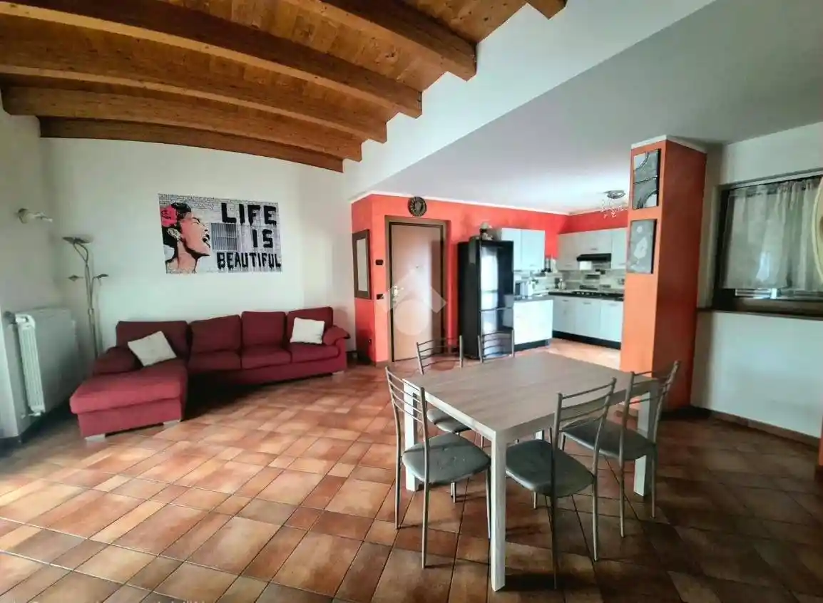 Appartamento in vendita a Mezzago