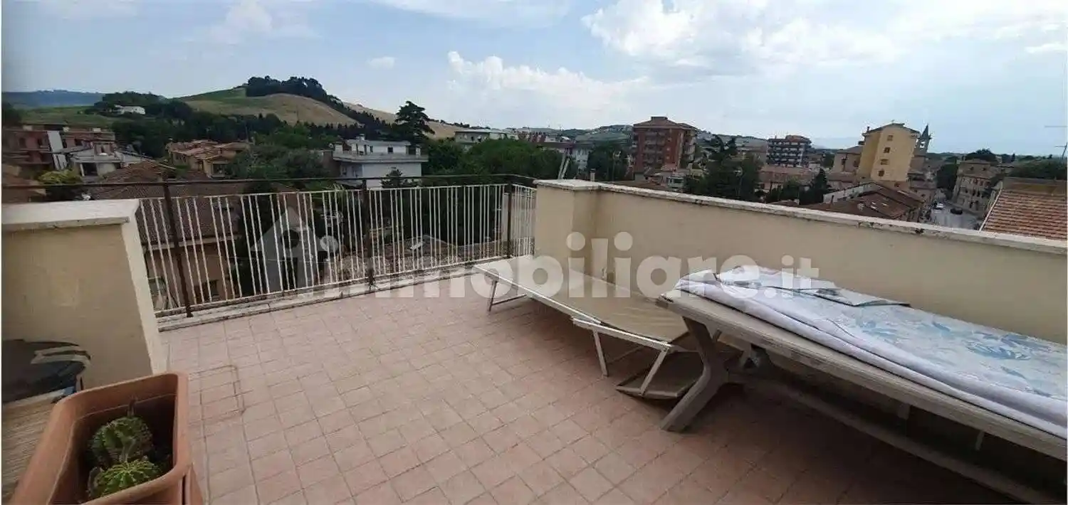 Appartamento in vendita a Falconara Marittima