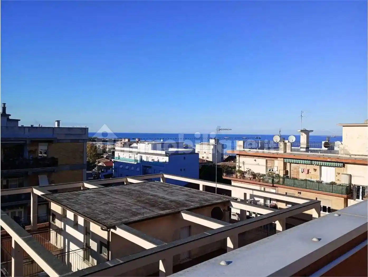 Appartamento in vendita a Falconara Marittima