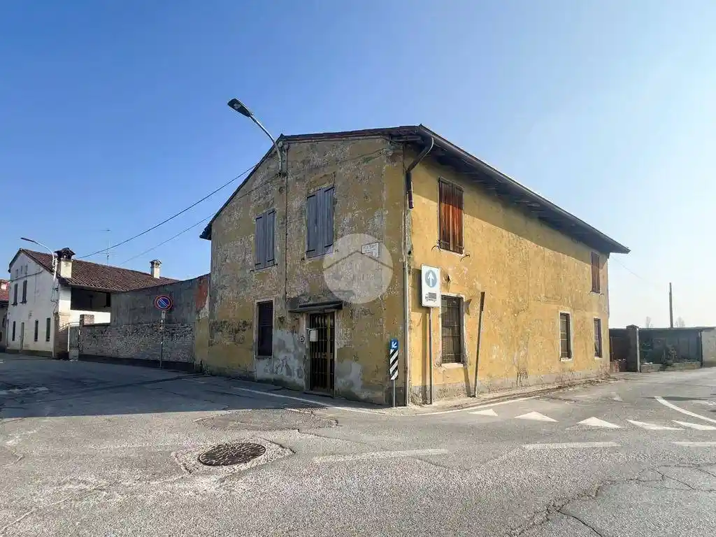 Rustico - Casale in vendita a Trenzano