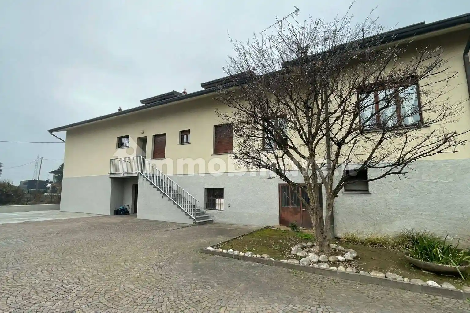 Appartamento in vendita a Arosio