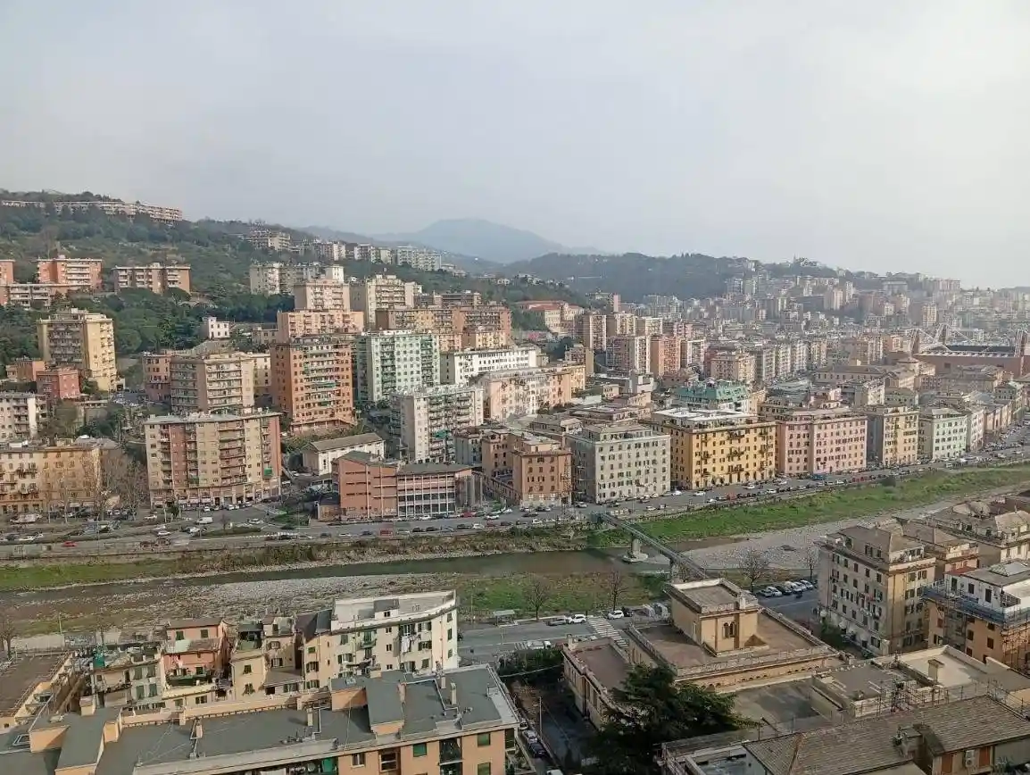 Appartamento in vendita a Genova