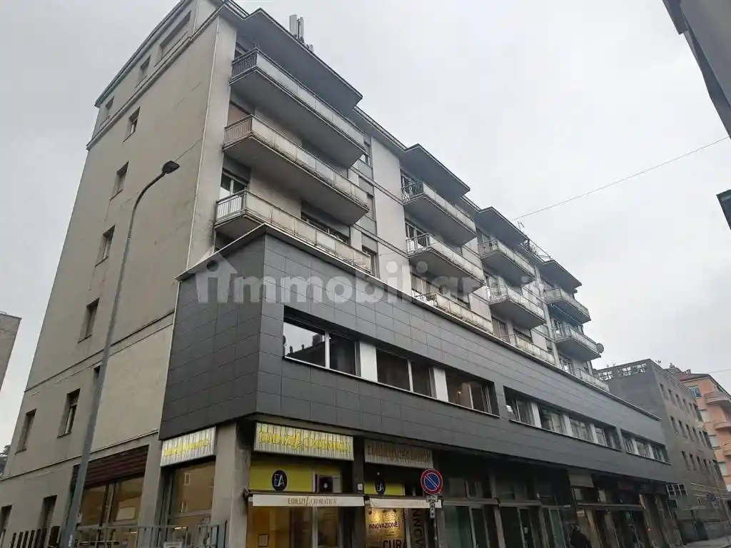 Appartamento in affitto a Como