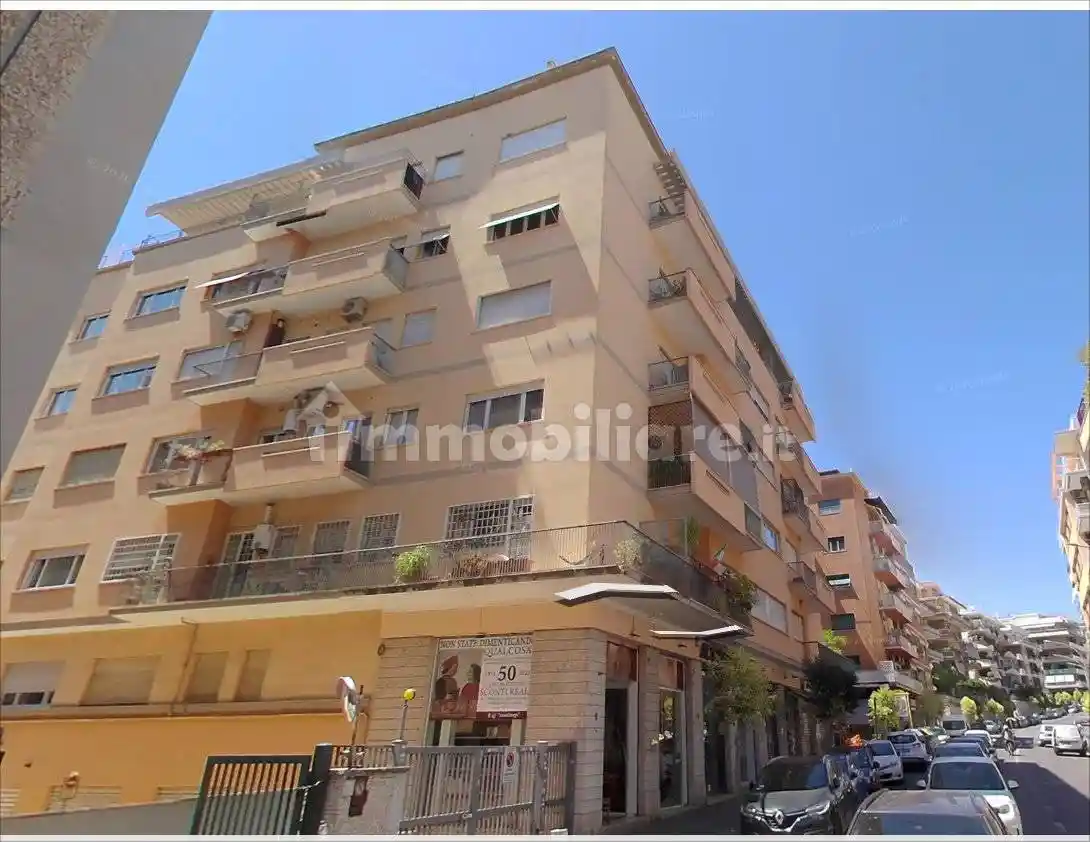 Appartamento in vendita a Roma