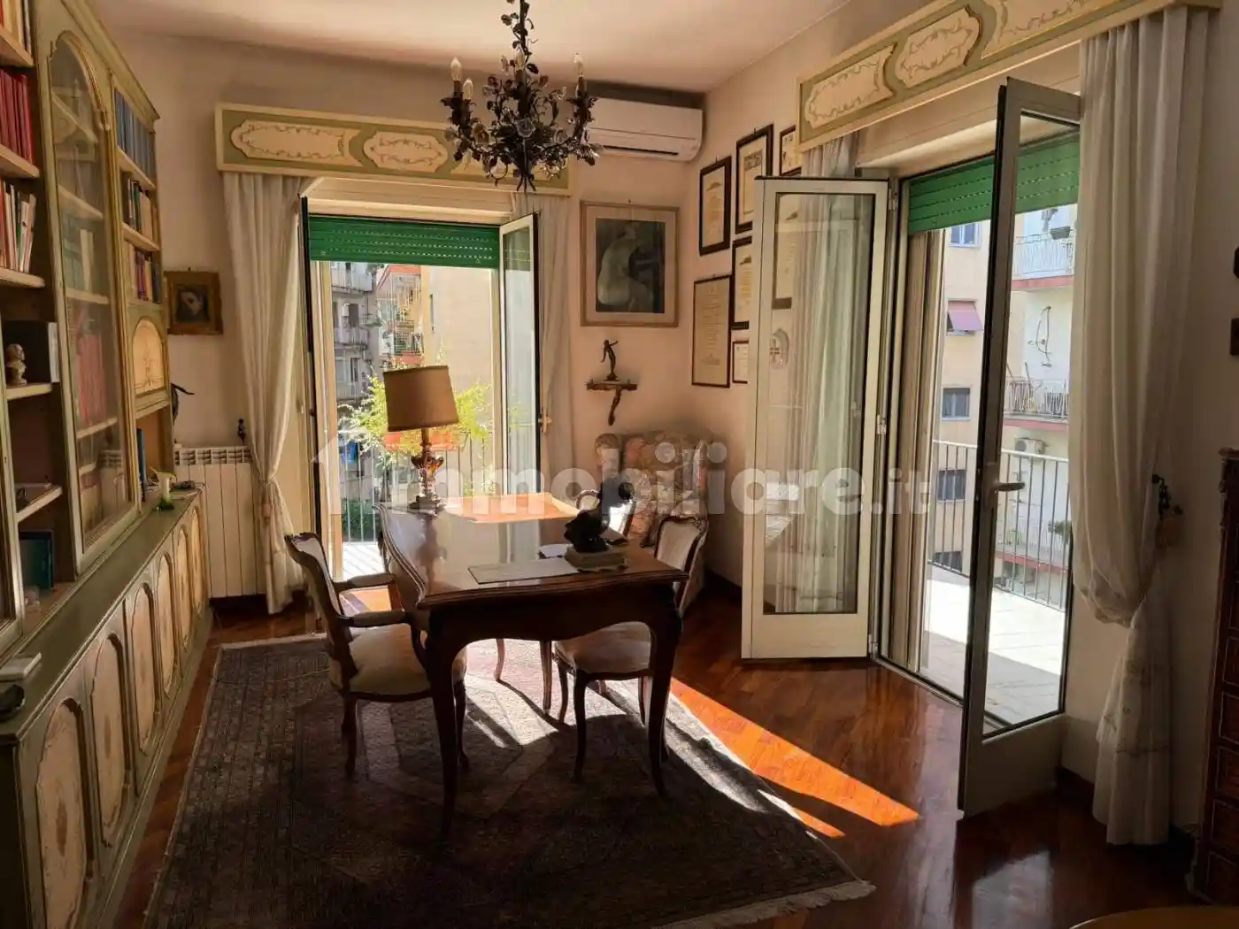 Appartamento in vendita a Napoli