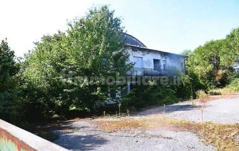 Palazzo - Stabile in vendita a Fiscaglia