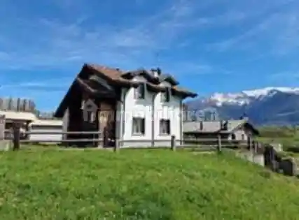 Appartamento in vendita a Sondrio