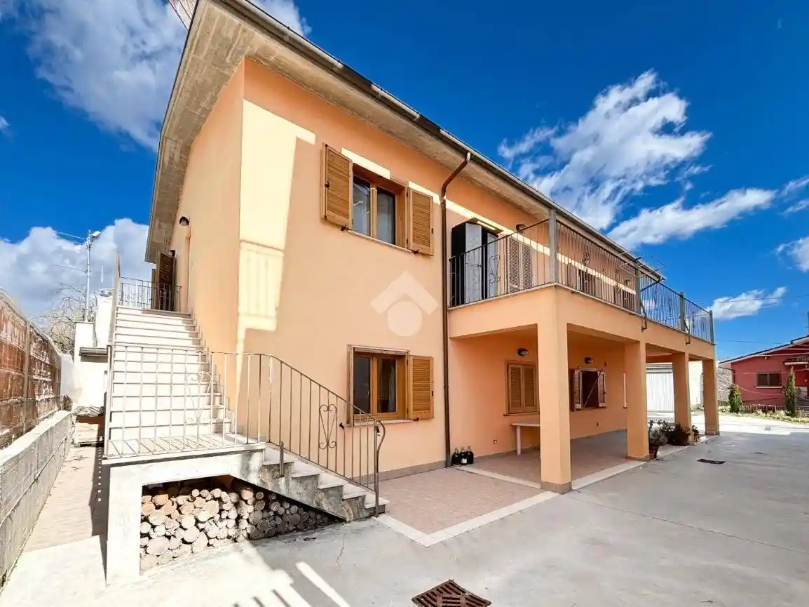 Casa indipendente in vendita a L'Aquila