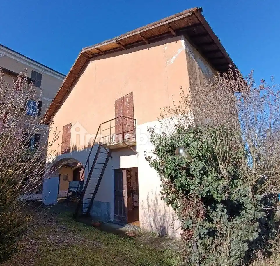 Villa in vendita a Capriata d'Orba