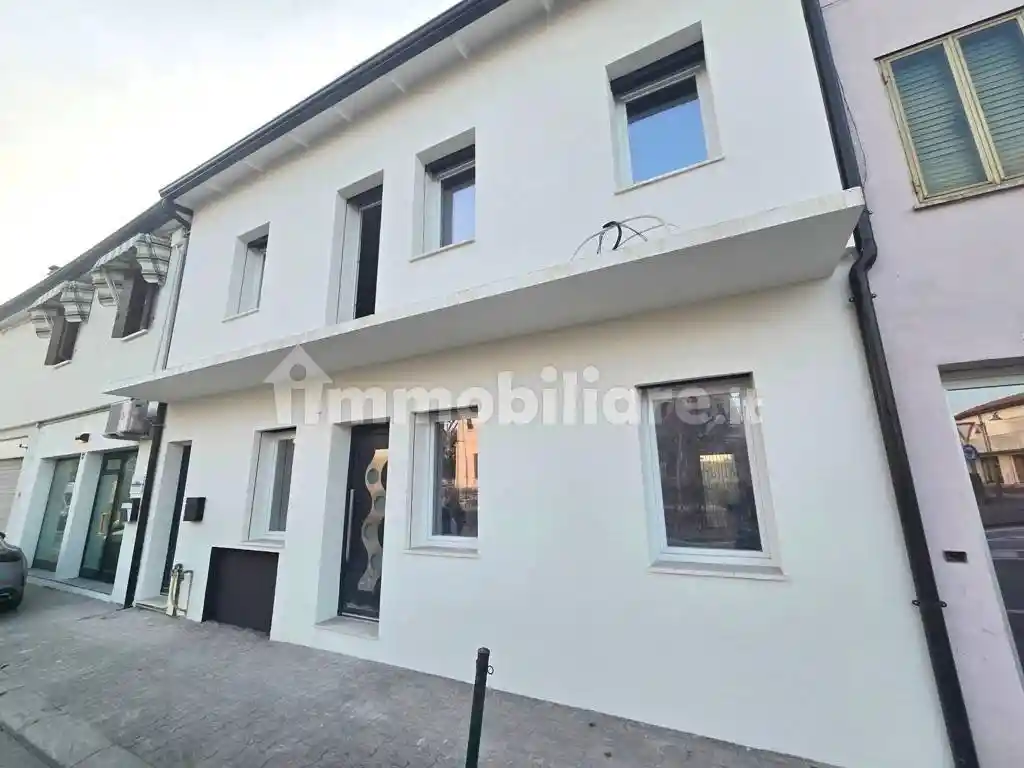 Palazzo - Edificio in vendita a Vigonovo