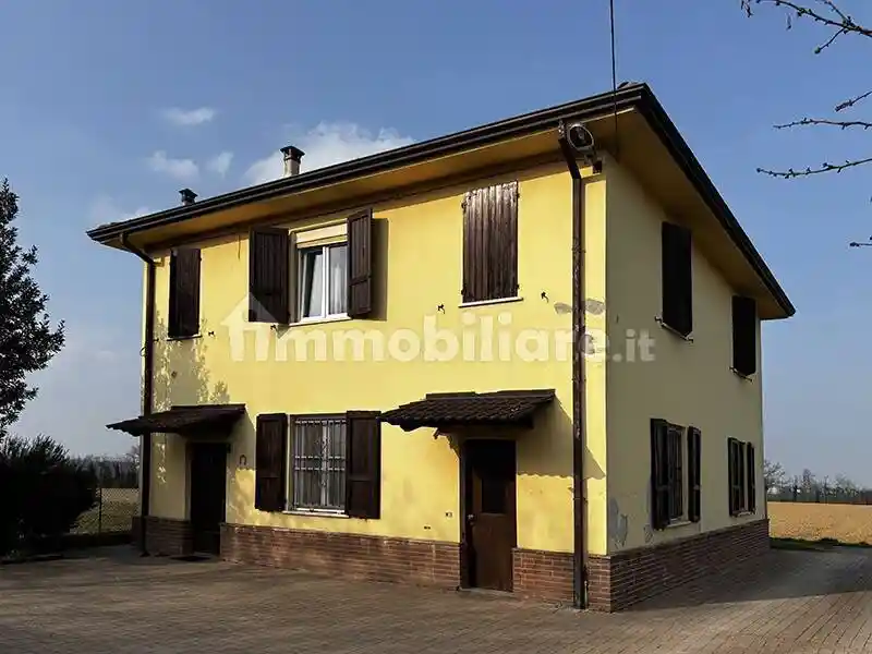 Villa in vendita a San Giorgio Piacentino