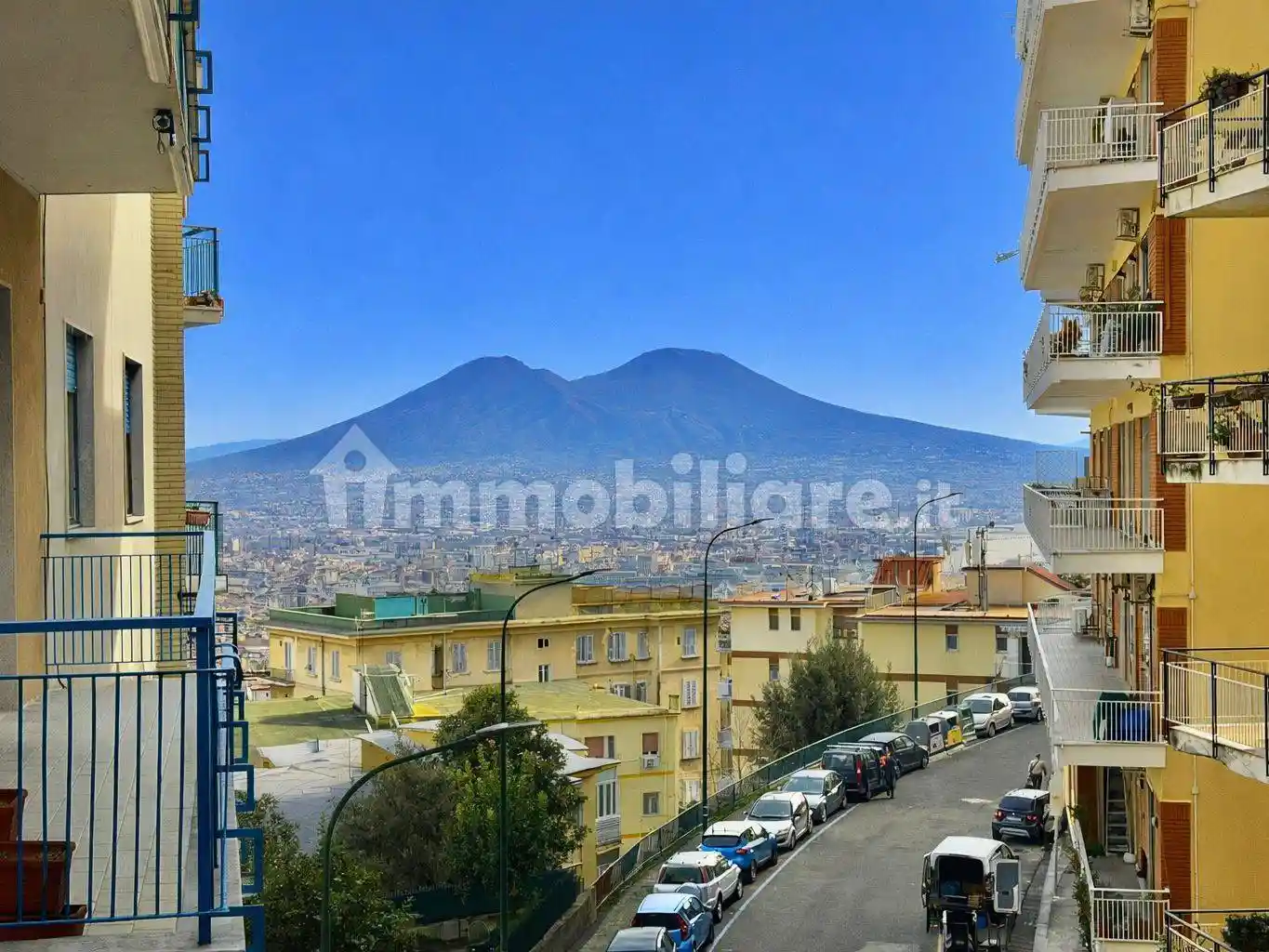 Appartamento in vendita a Napoli