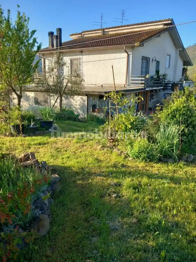 Villa in vendita a Castro dei Volsci