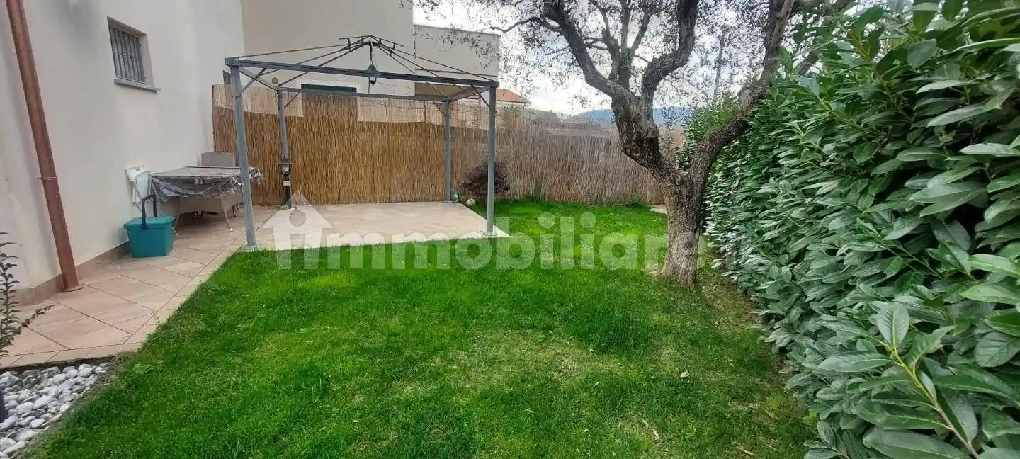 Appartamento in vendita a Sarzana