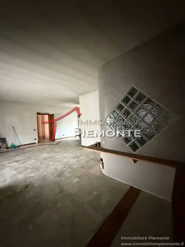 Appartamento in vendita a Borgomanero