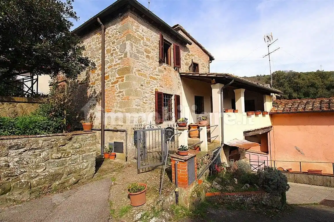 Casa indipendente in vendita a Figline e Incisa Valdarno