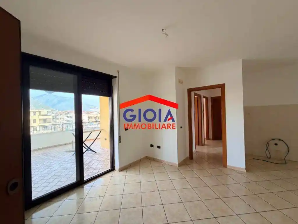 Appartamento in vendita a Mondragone