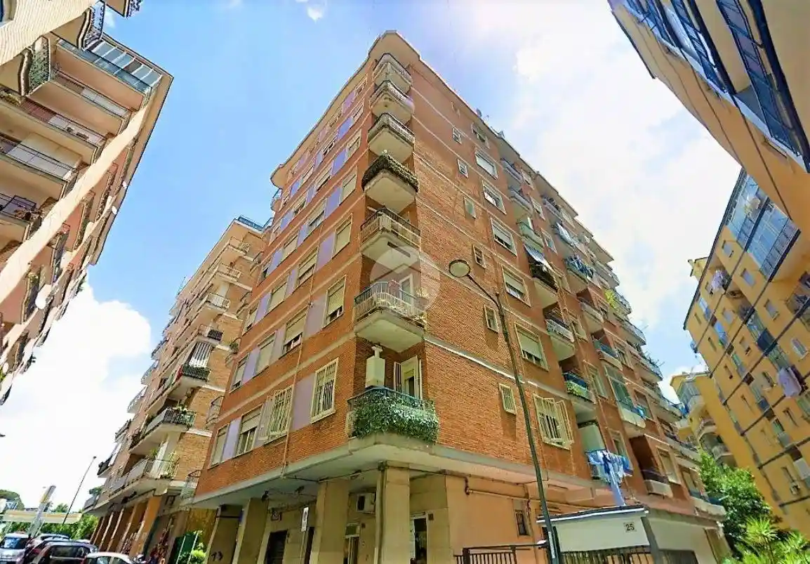 Appartamento in vendita a Napoli