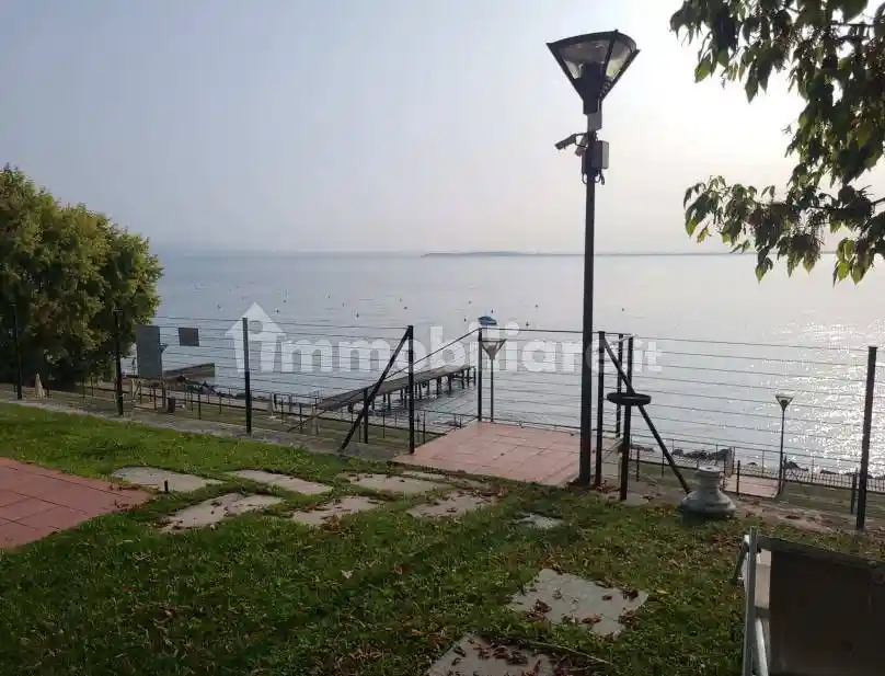 Appartamento in vendita a Padenghe sul Garda