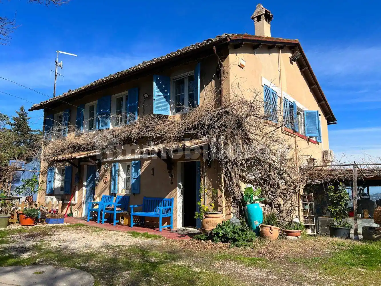 Rustico - Casale in vendita a Pesaro